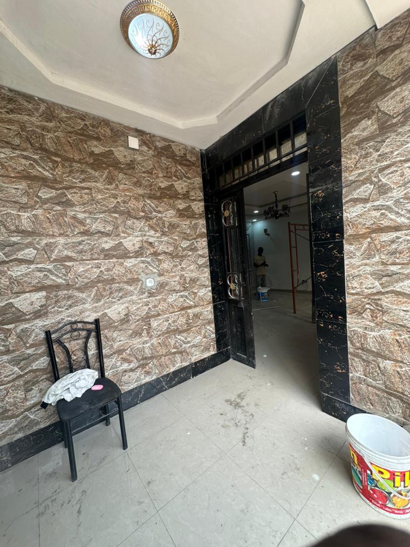 scaled_1005243007 Appartement à Louer – Lingwala, Kinshasa