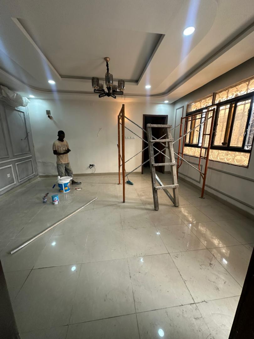 scaled_1005243031 Appartement à Louer – Lingwala, Kinshasa