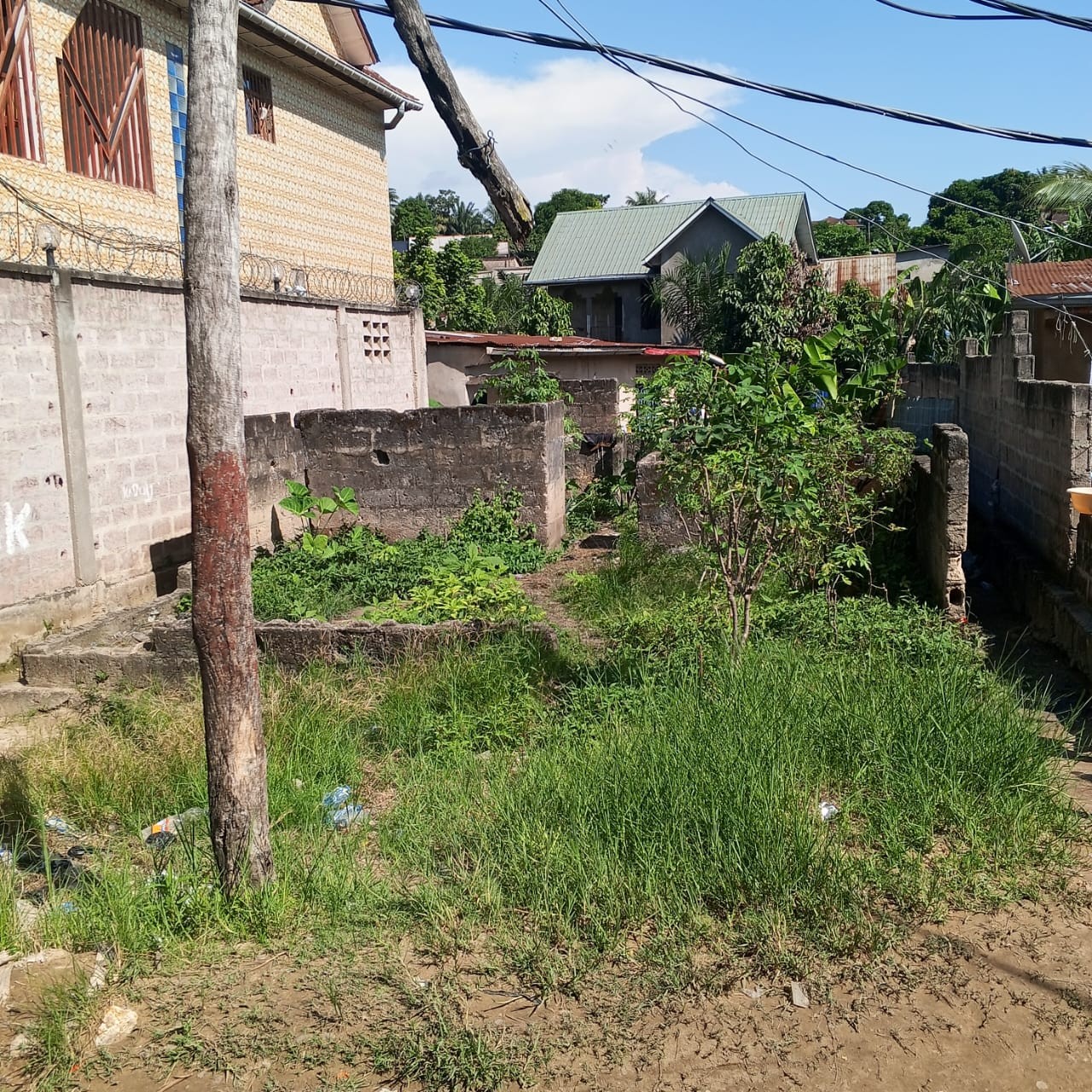 Parcelle-Terrain à Vendre – Mont-Ngafula, Kinshasa