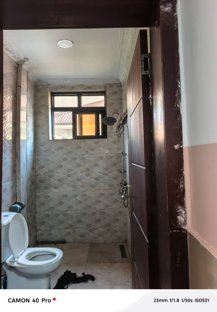 scaled_1005250332 Appartement à Louer – Limete, Kinshasa