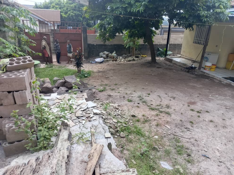 Parcelle-Terrain à Vendre – Mbudi, Kinshasa