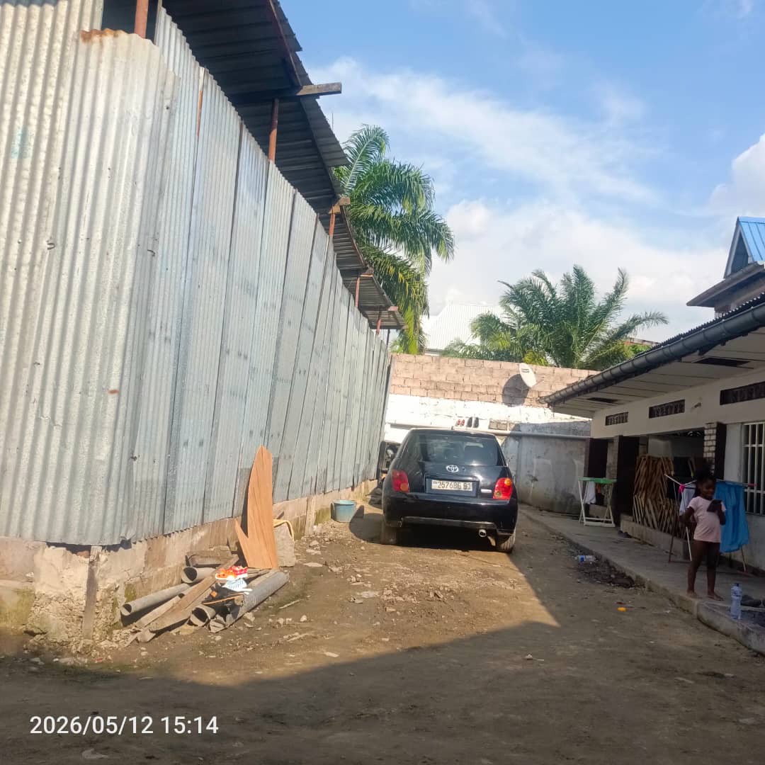 Parcelle-Terrain à Vendre – Limete, Kinshasa