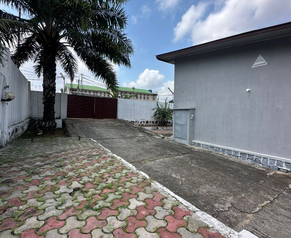 Parcelle-Terrain à Vendre – Lemba, Kinshasa