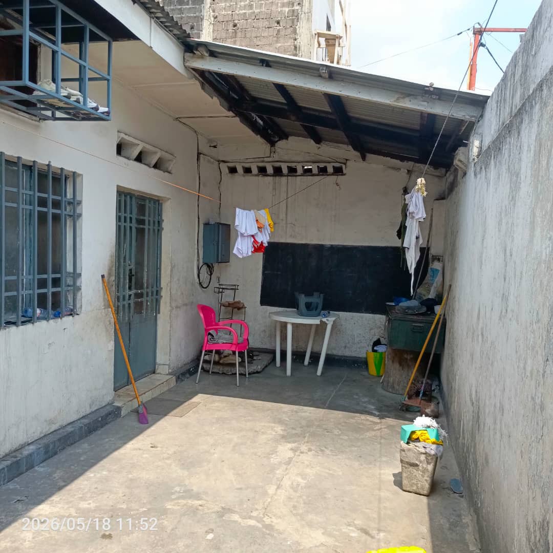 scaled_1007439269 Parcelle-Terrain à Vendre – Kalamu, Kinshasa