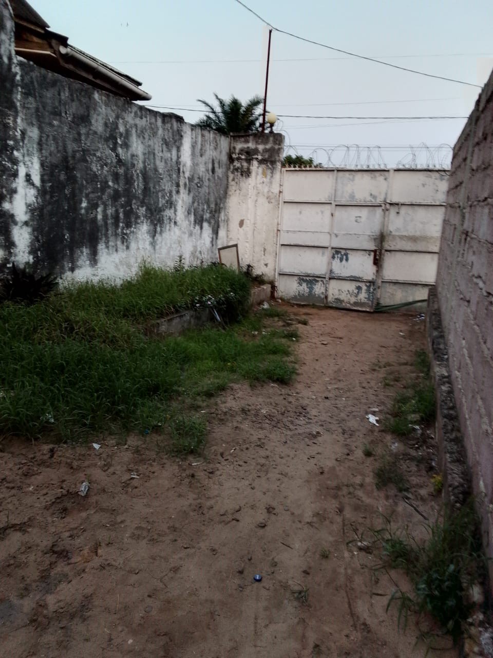 Parcelle-Terrain à Vendre – Mont-Ngafula, Kinshasa