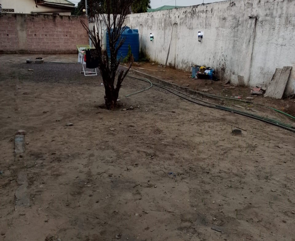 Parcelle-Terrain à Vendre – Mont-Ngafula, Kinshasa