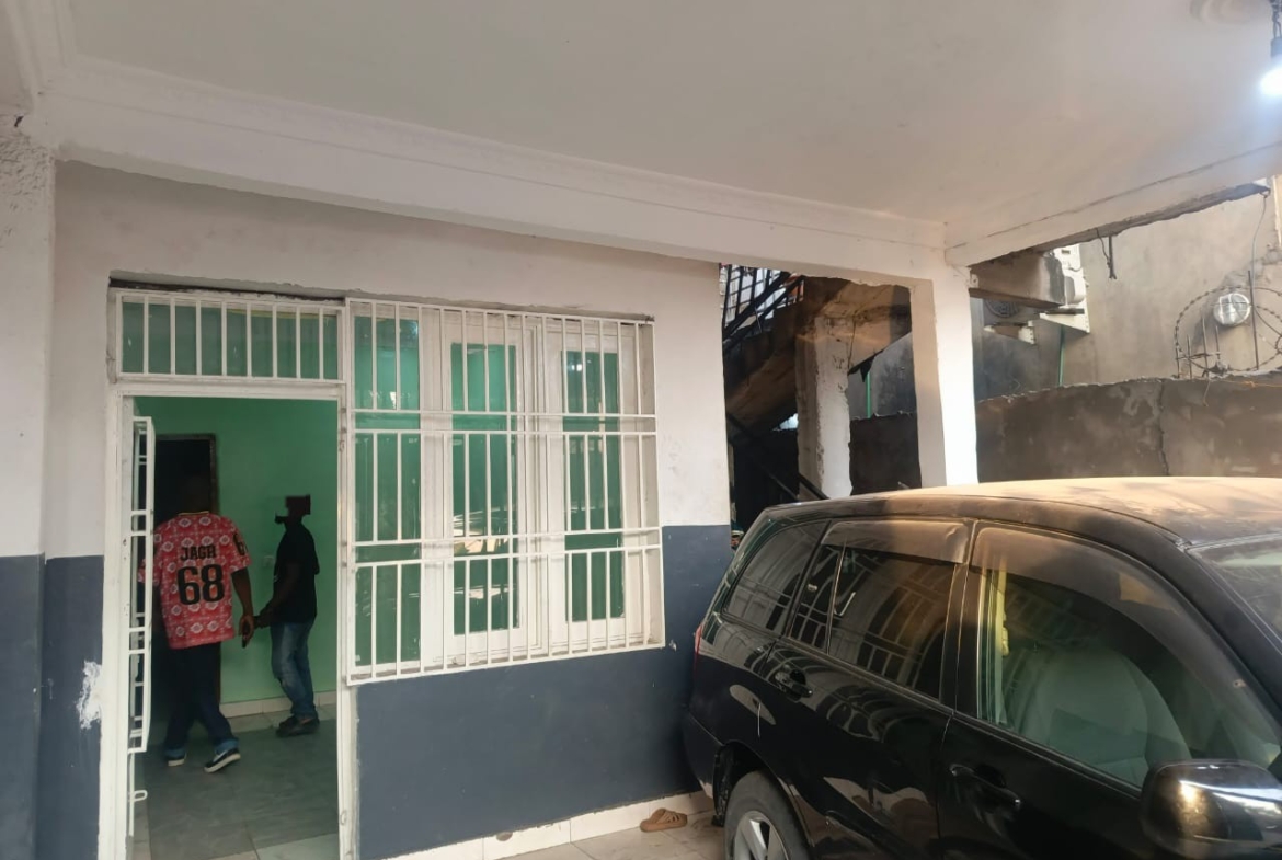Immeuble à Vendre – Barumbu, Kinshasa