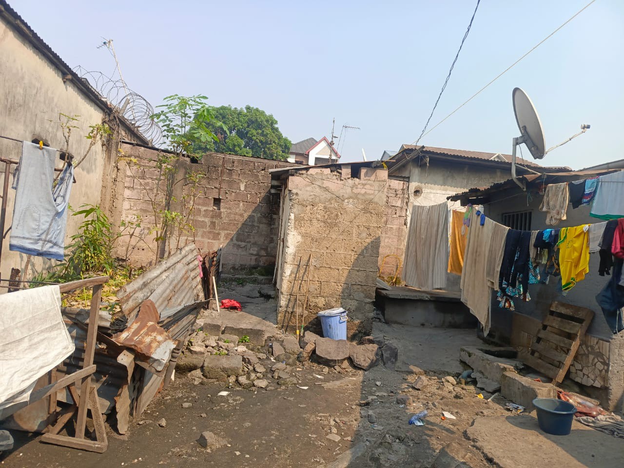 scaled_1007528373 Parcelle-Terrain à Vendre – Barumbu, Kinshasa