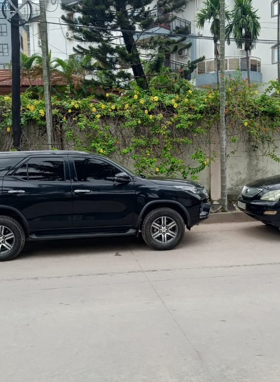 Immeuble à Vendre – Gombe, Kinshasa
