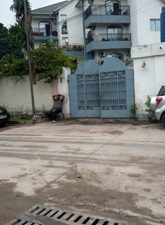 Immeuble à Vendre – Gombe, Kinshasa