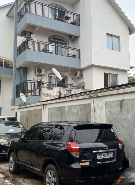 Immeuble à Vendre – Gombe, Kinshasa