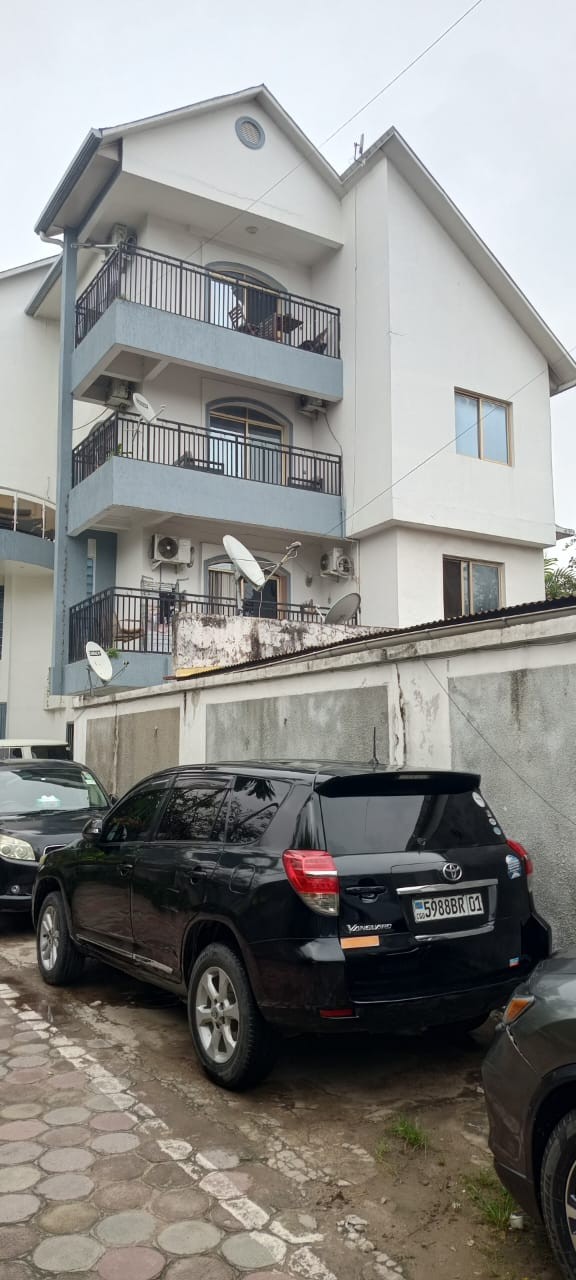 Immeuble à Vendre – Gombe, Kinshasa
