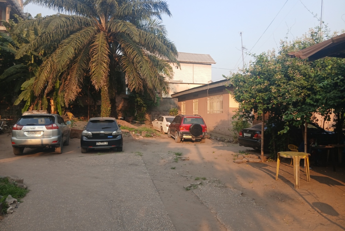 Parcelle-Terrain à Vendre – Ngaliema, Kinshasa