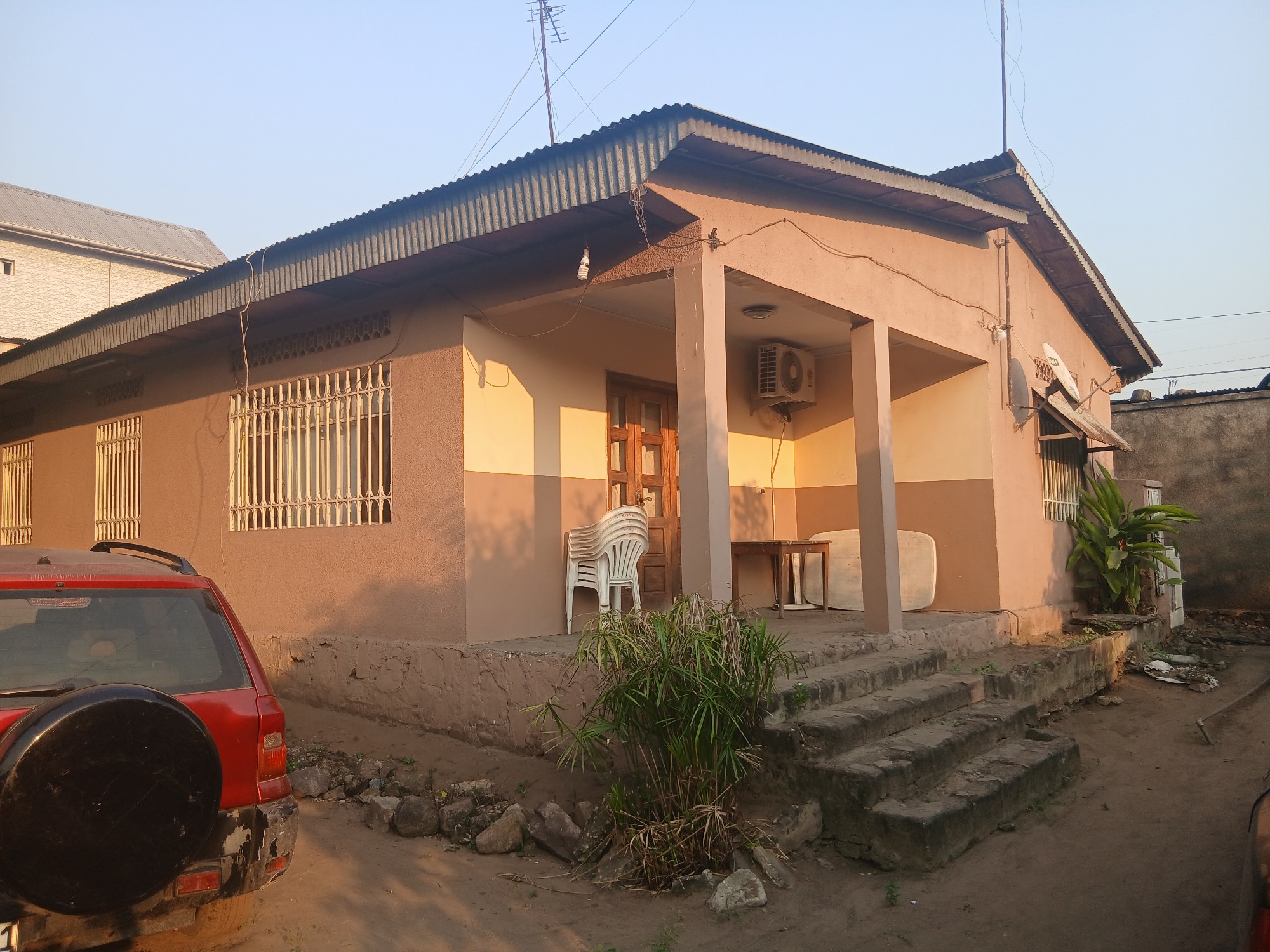 Parcelle-Terrain à Vendre – Ngaliema, Kinshasa