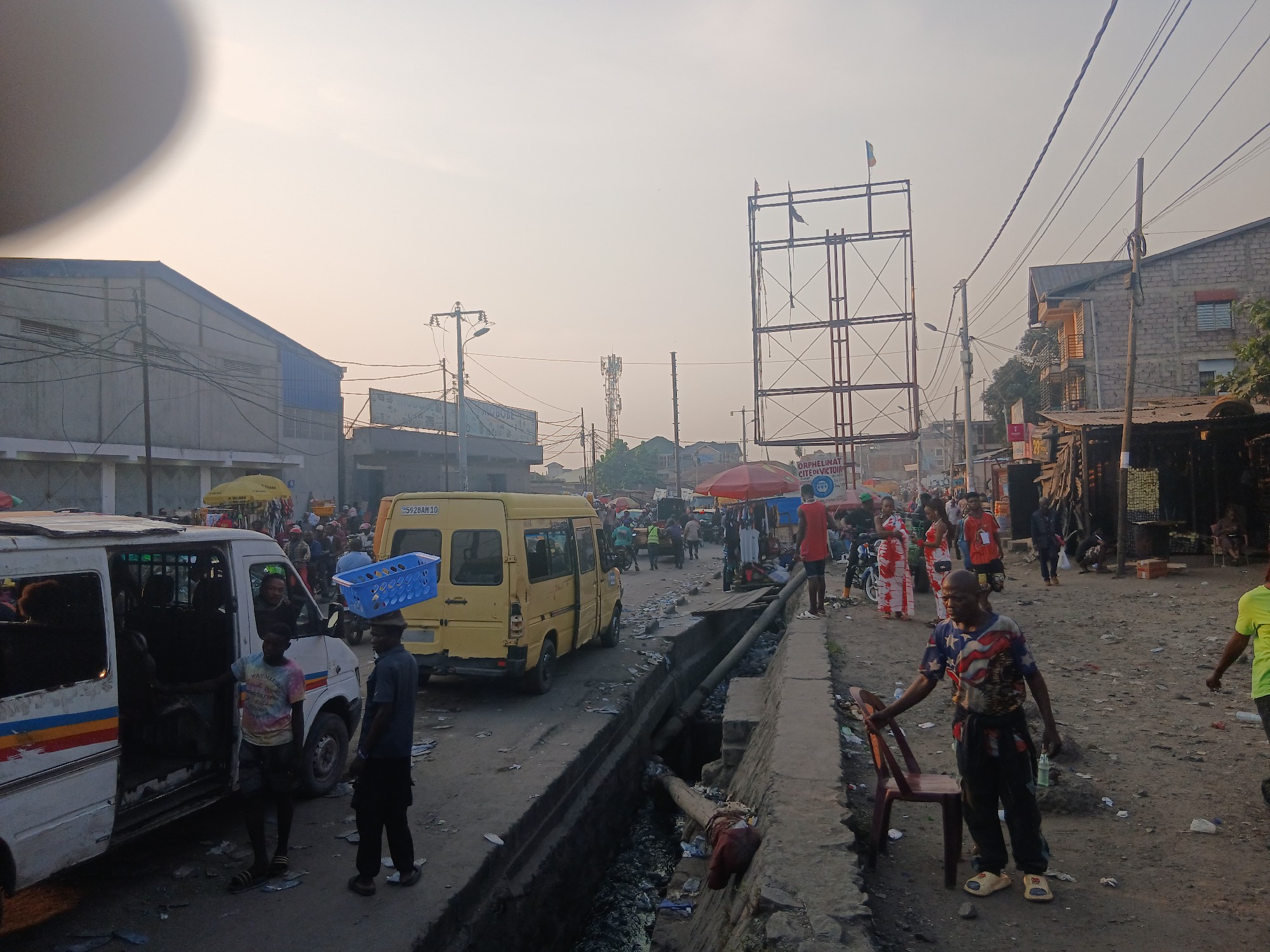 Parcelle-Terrain à Vendre – Ngaliema, Kinshasa