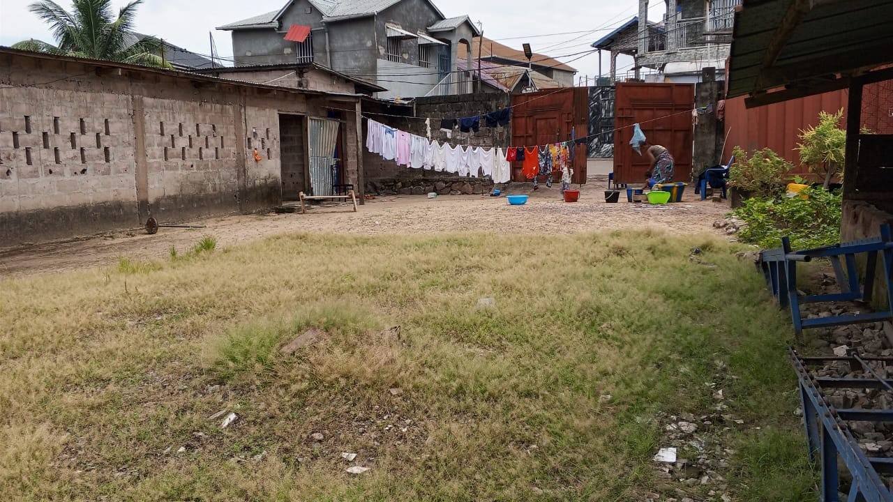 Parcelle-Terrain à Vendre – Mbudi, Kinshasa