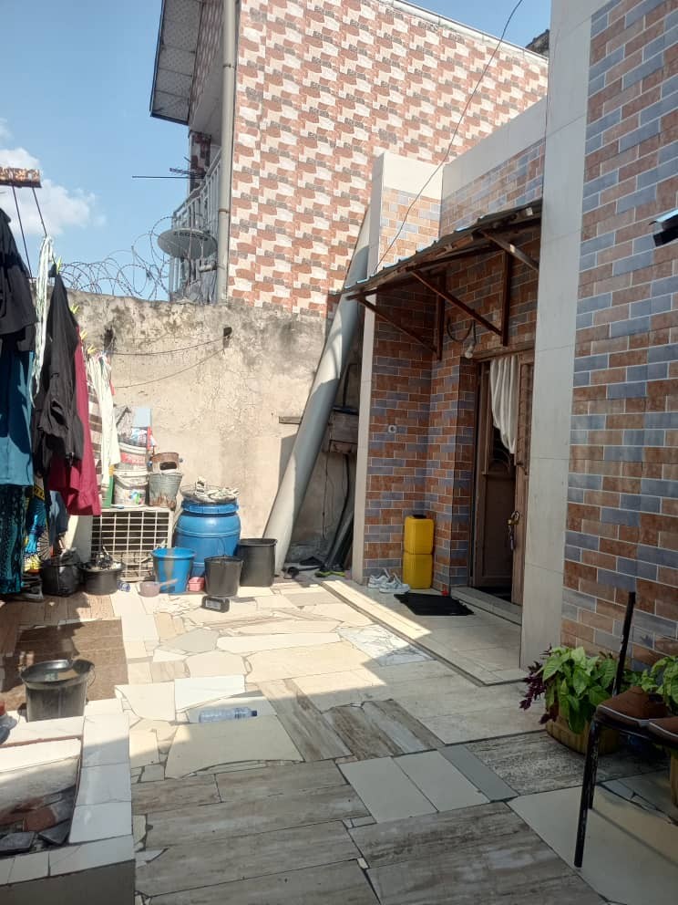 Parcelle-Terrain à Vendre – Barumbu, Kinshasa