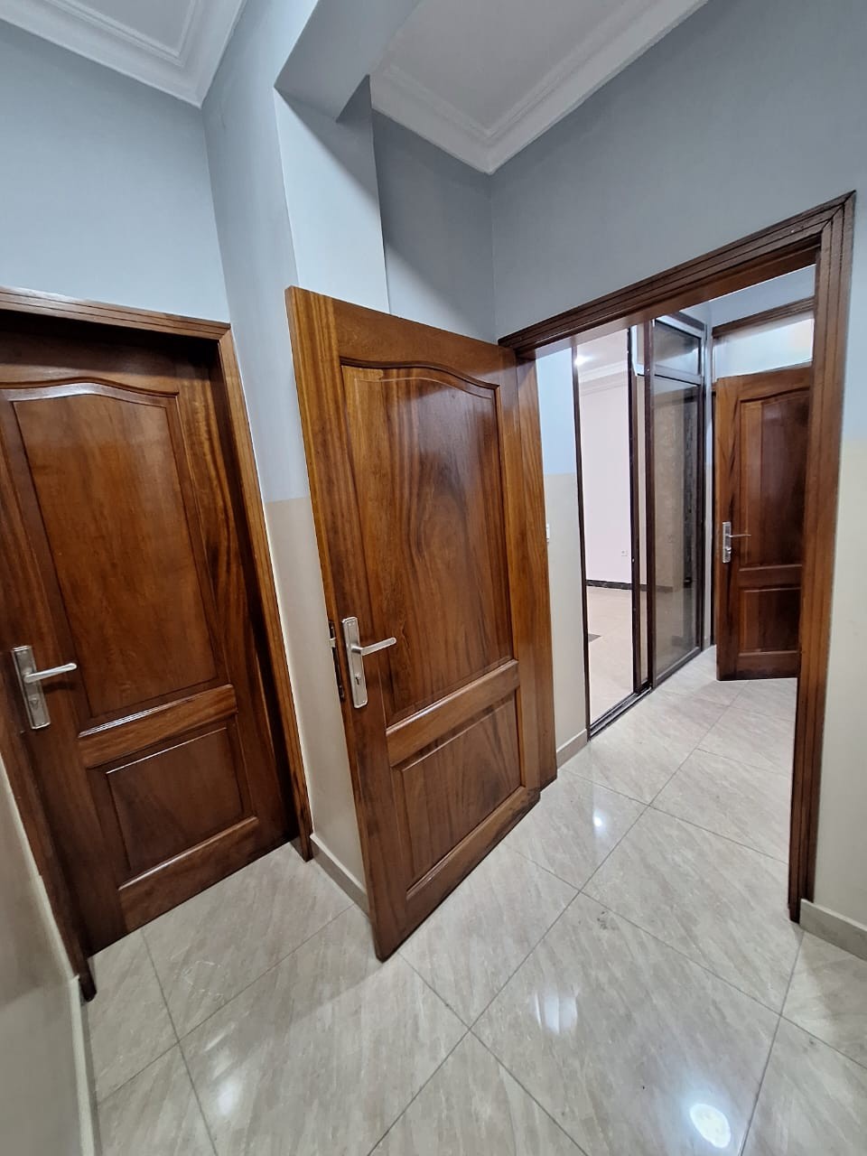 Appartement à Louer – Lingwala, Kinshasa