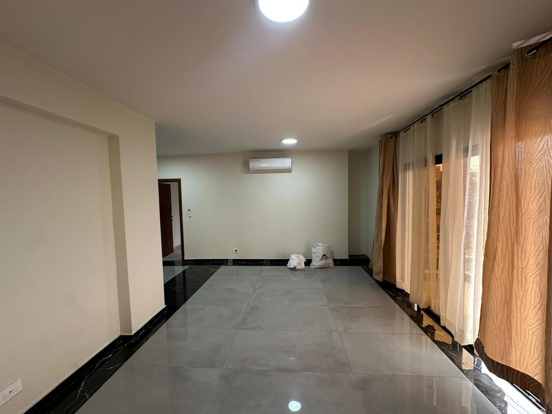 scaled_190586 Appartement à Louer – Limete, Kinshasa