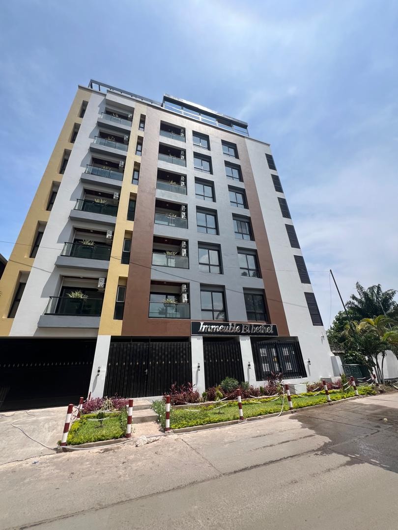 scaled_214552 Immeuble à Louer – Gombe, Kinshasa