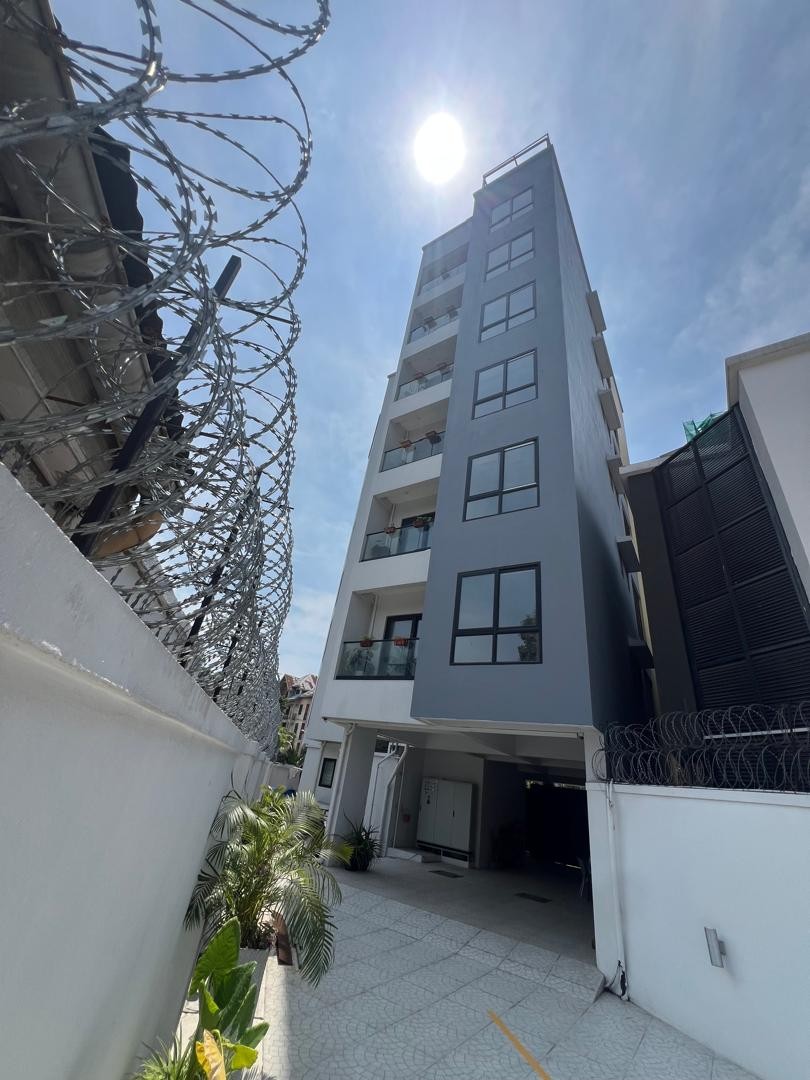 scaled_214570 Immeuble à Louer – Gombe, Kinshasa