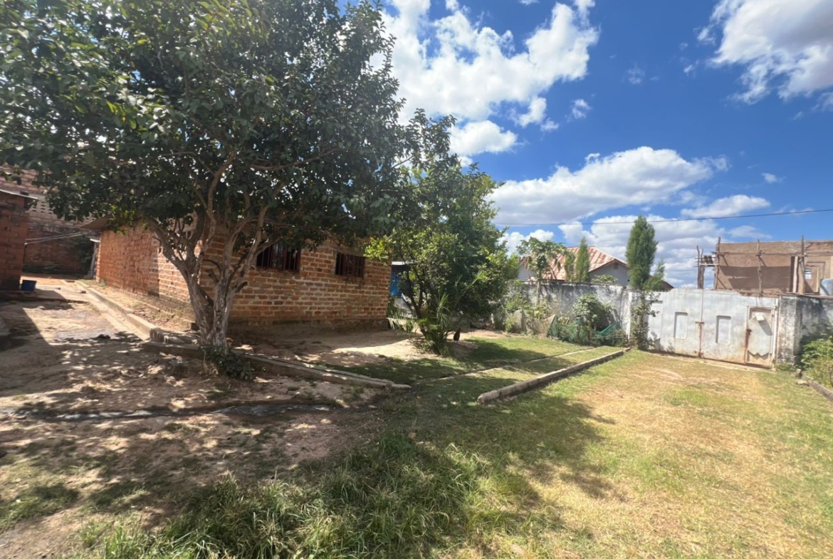 Parcelle-Terrain à Vendre – Lubumbashi