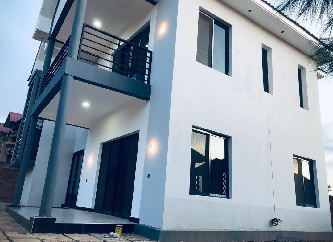 Maison à Louer – Golf Kabulameshi, Lubumbashi