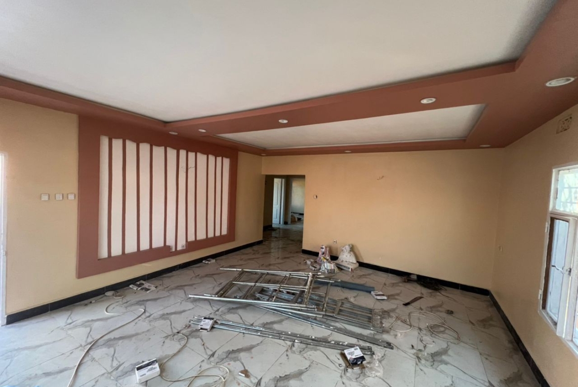 Maison à Louer – Joli Site, Lubumbashi