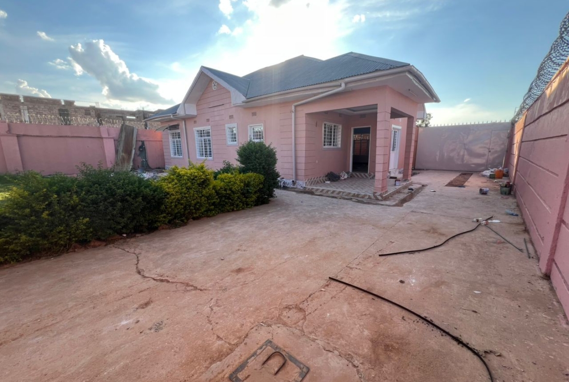Maison à Louer – Joli Site, Lubumbashi