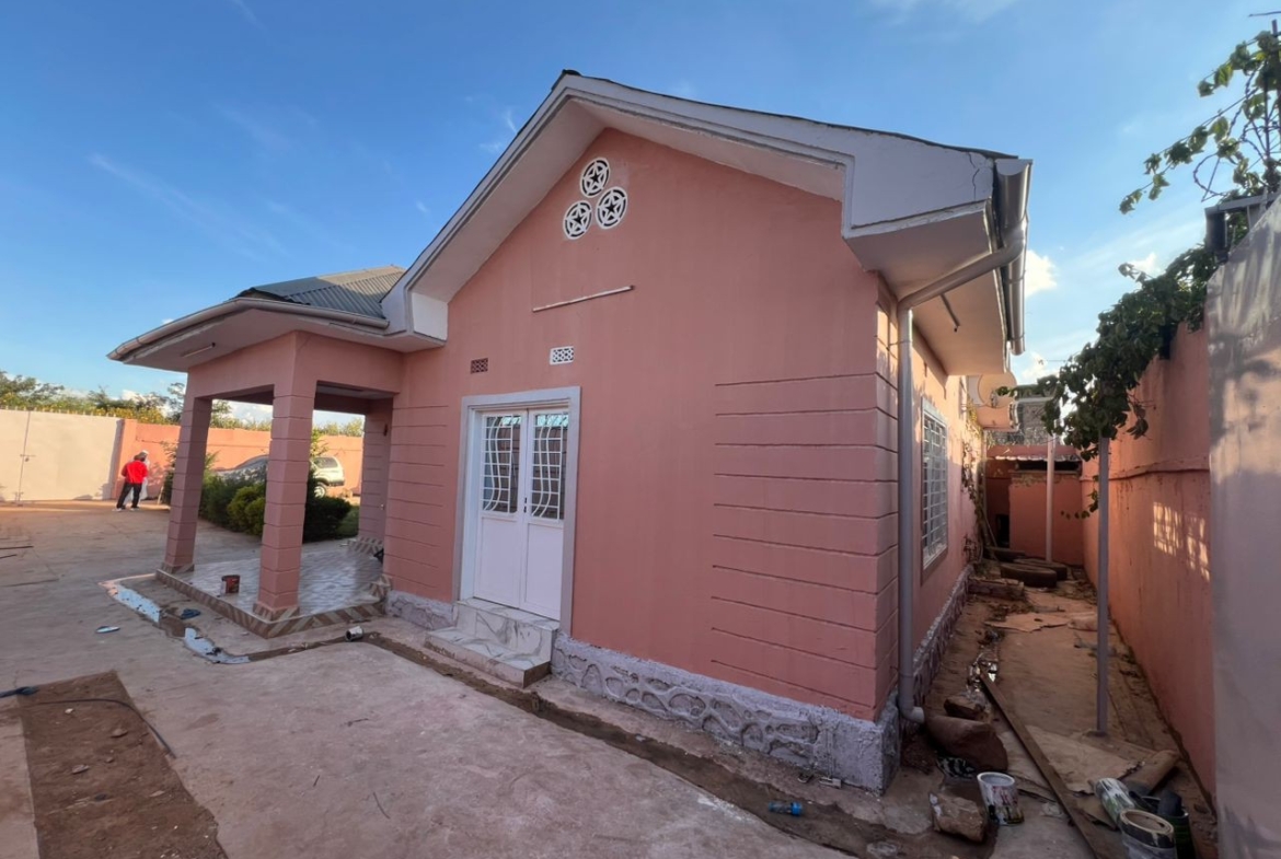 Maison à Louer – Joli Site, Lubumbashi