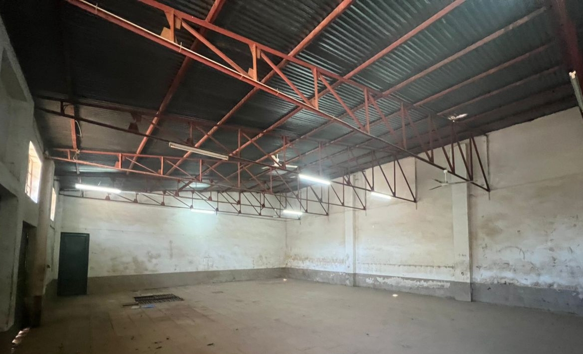 Entrepôt à Louer – Quartier Industriel, Lubumbashi