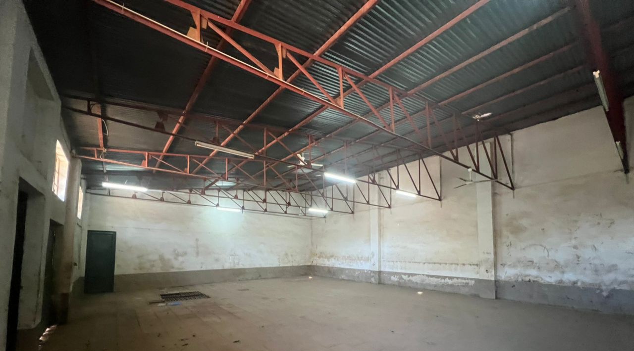 Entrepôt à Louer – Quartier Industriel, Lubumbashi