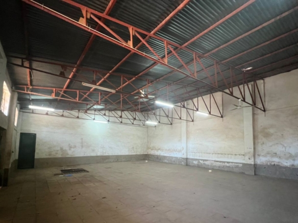 Entrepôt à louer – quartier industriel, lubumbashi