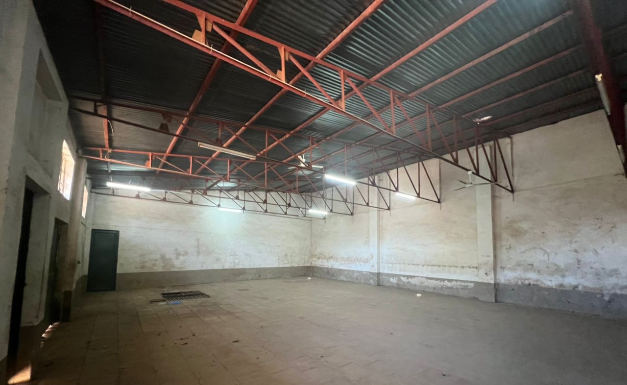 Entrepôt à Louer – Quartier Industriel, Lubumbashi