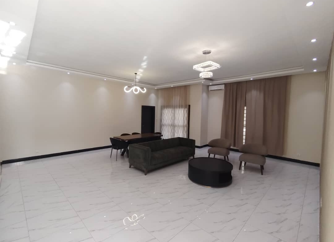Maison à Vendre – Golf, Lubumbashi