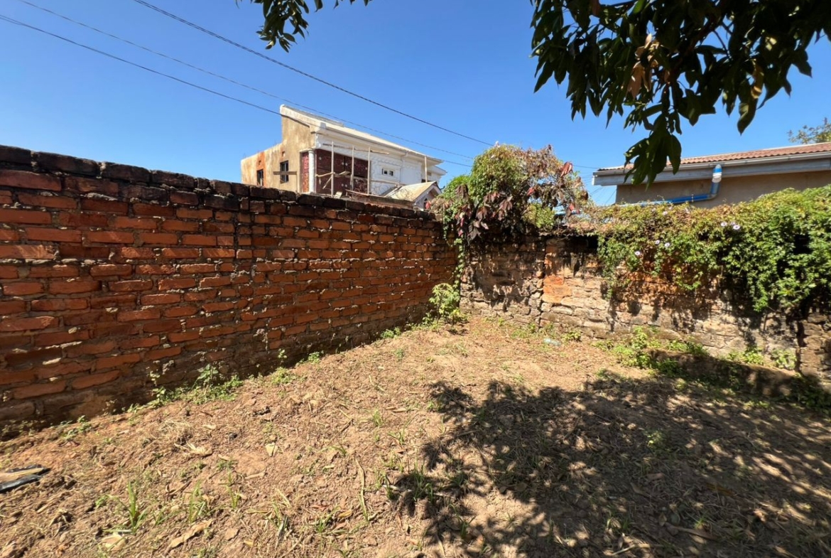 Parcelle-Terrain à Vendre – Bel Air, Lubumbashi