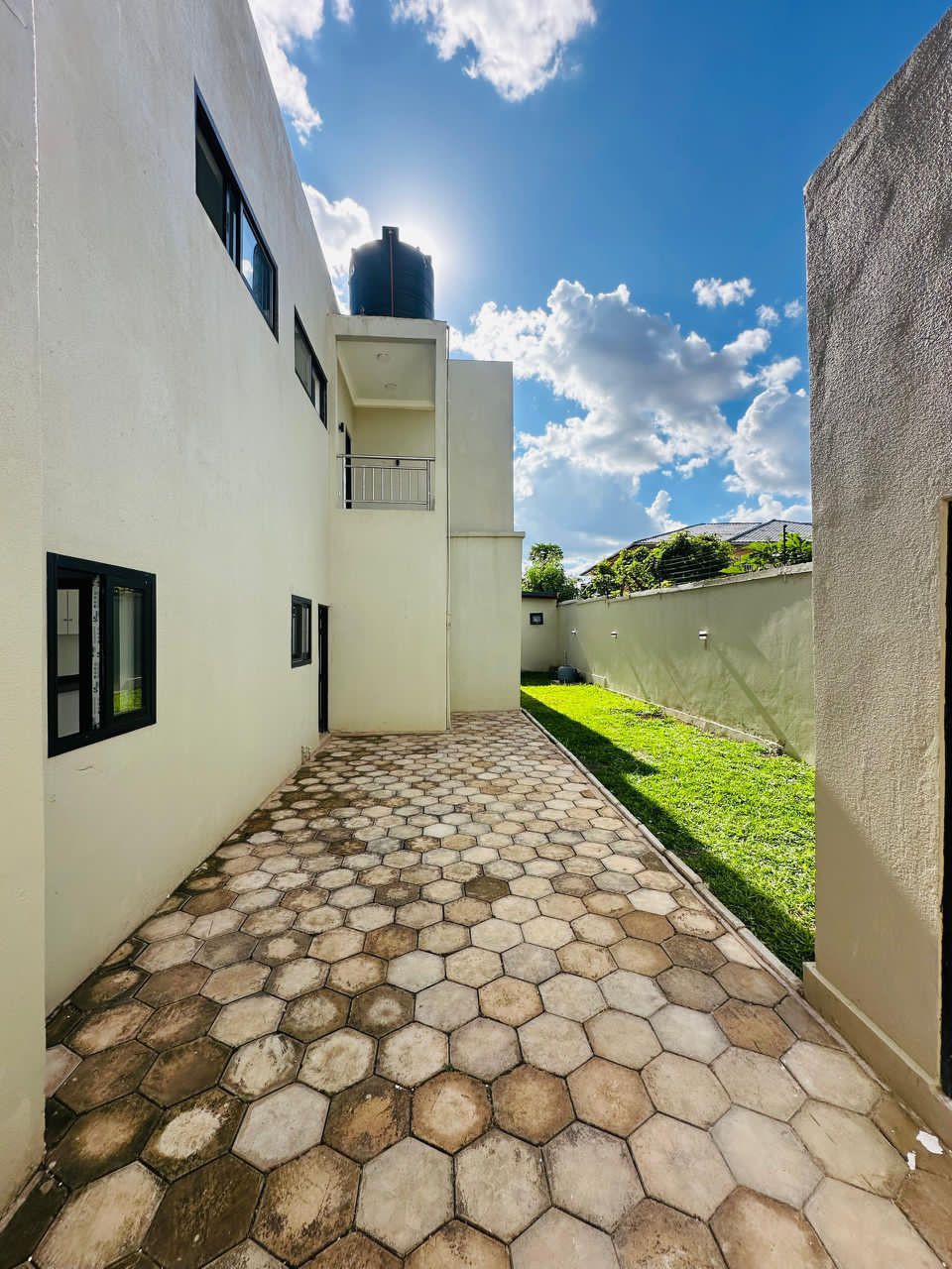 Maison à Vendre – Golf Battant, Lubumbashi