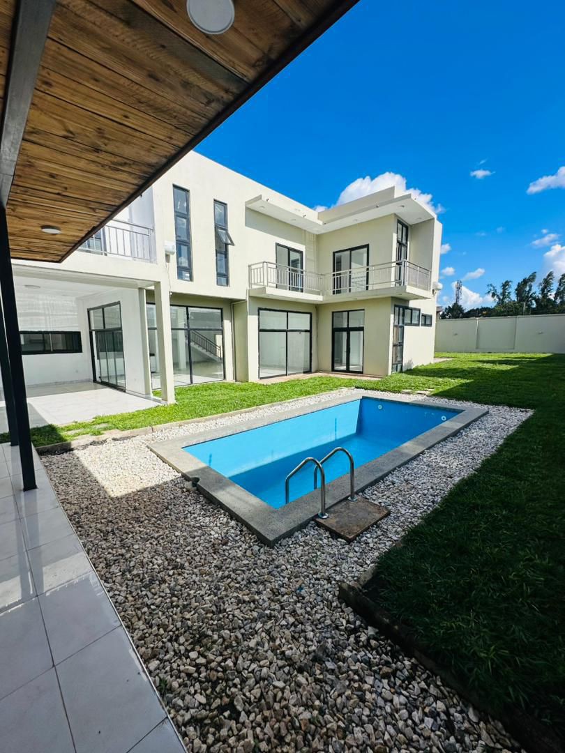 Maison à Vendre – Golf Battant, Lubumbashi