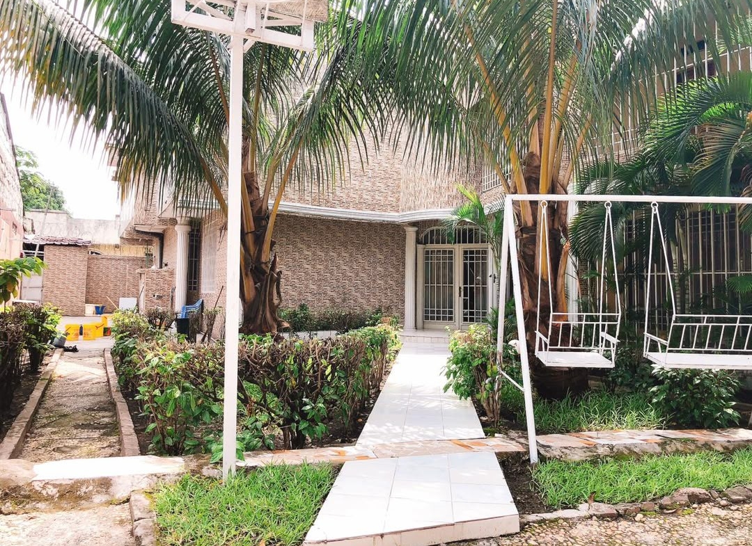 Villa à Vendre – Limete, Kinshasa