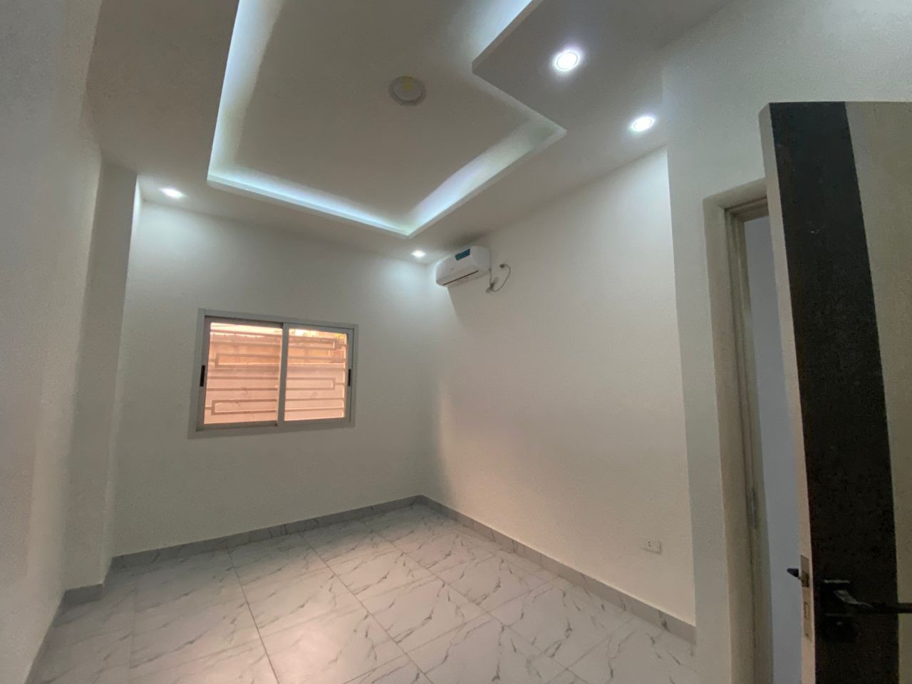 scaled_1000045856 Appartement à Louer – Kintambo, Kinshasa