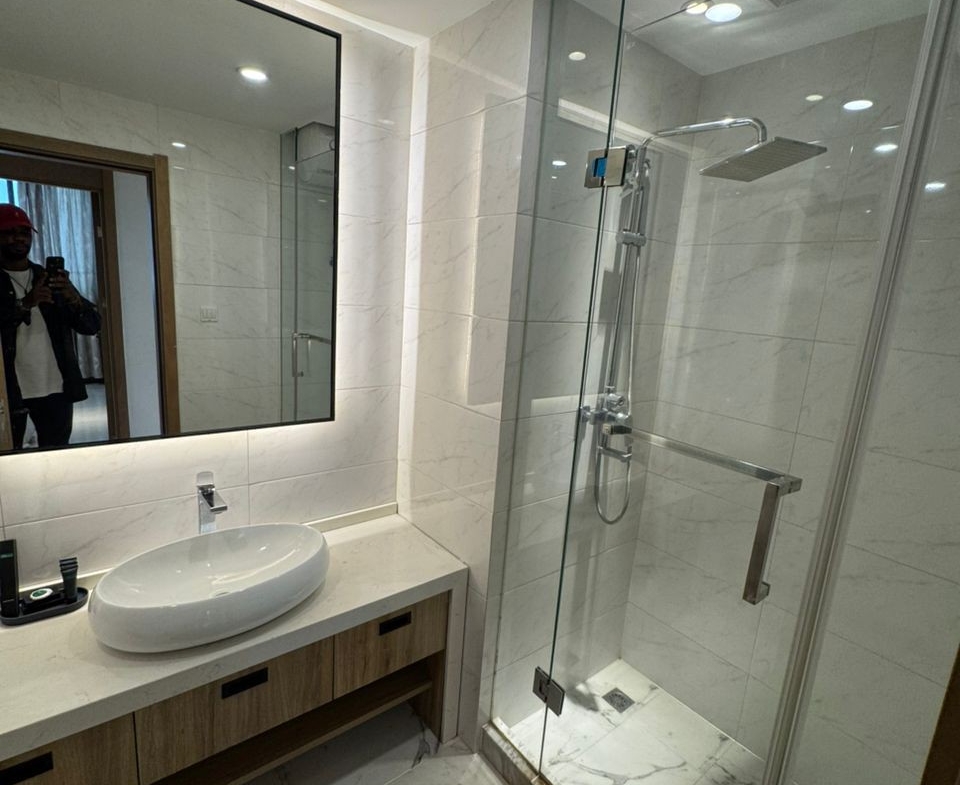 Appartement Meublé à Louer – Gombe, Kinshasa