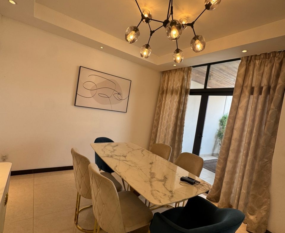 Appartement Meublé à Louer – Gombe, Kinshasa