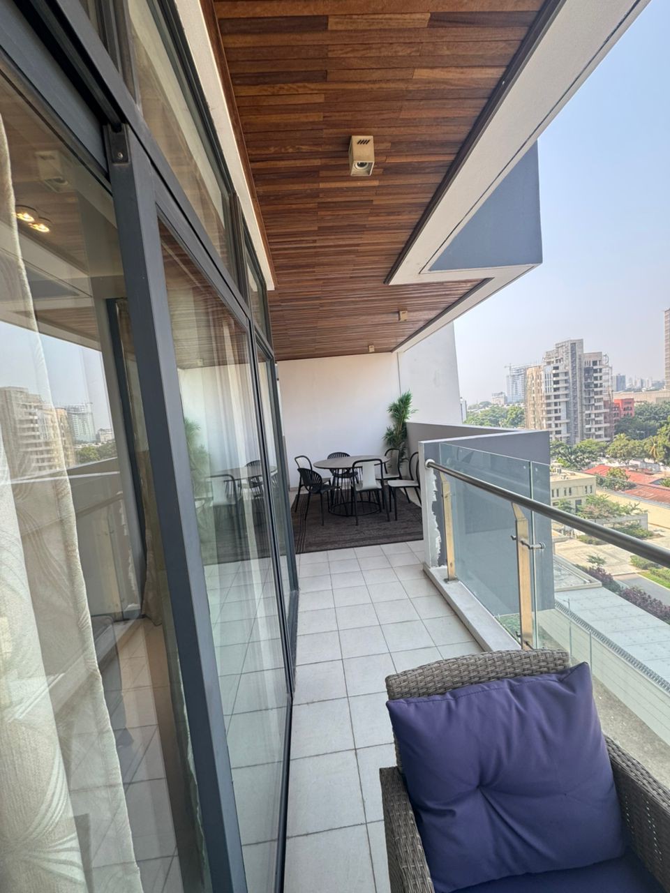 scaled_1000089024 Appartement Meublé à Louer – Gombe, Kinshasa