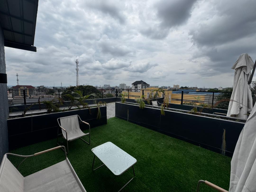 scaled_1000089147 Immeuble à Vendre – Kintambo, Kinshasa