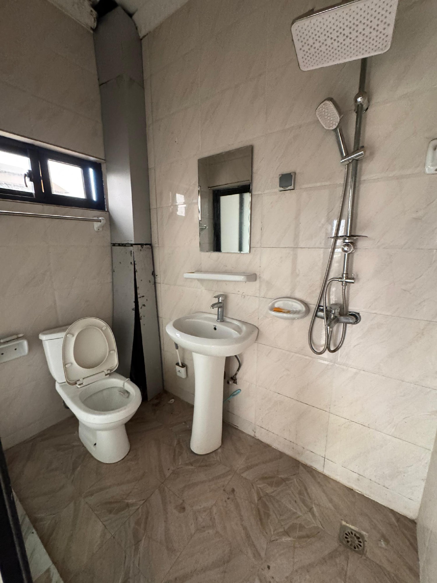 Appartement Meublé à Louer – Ngaliema, Kinshasa