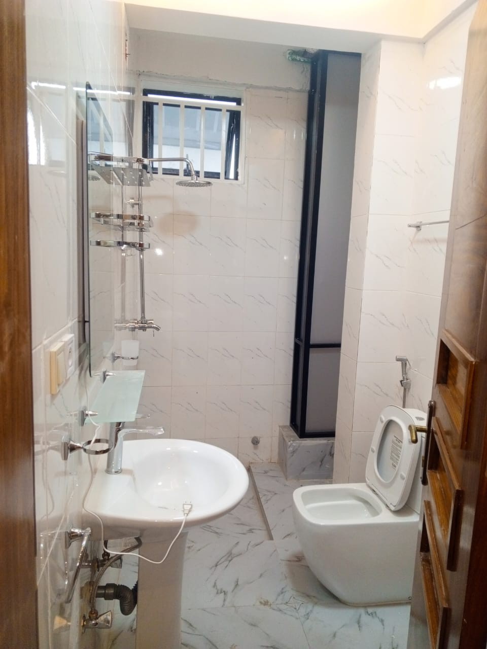 scaled_1000808057 Appartement à Louer – Kintambo, Kinshasa
