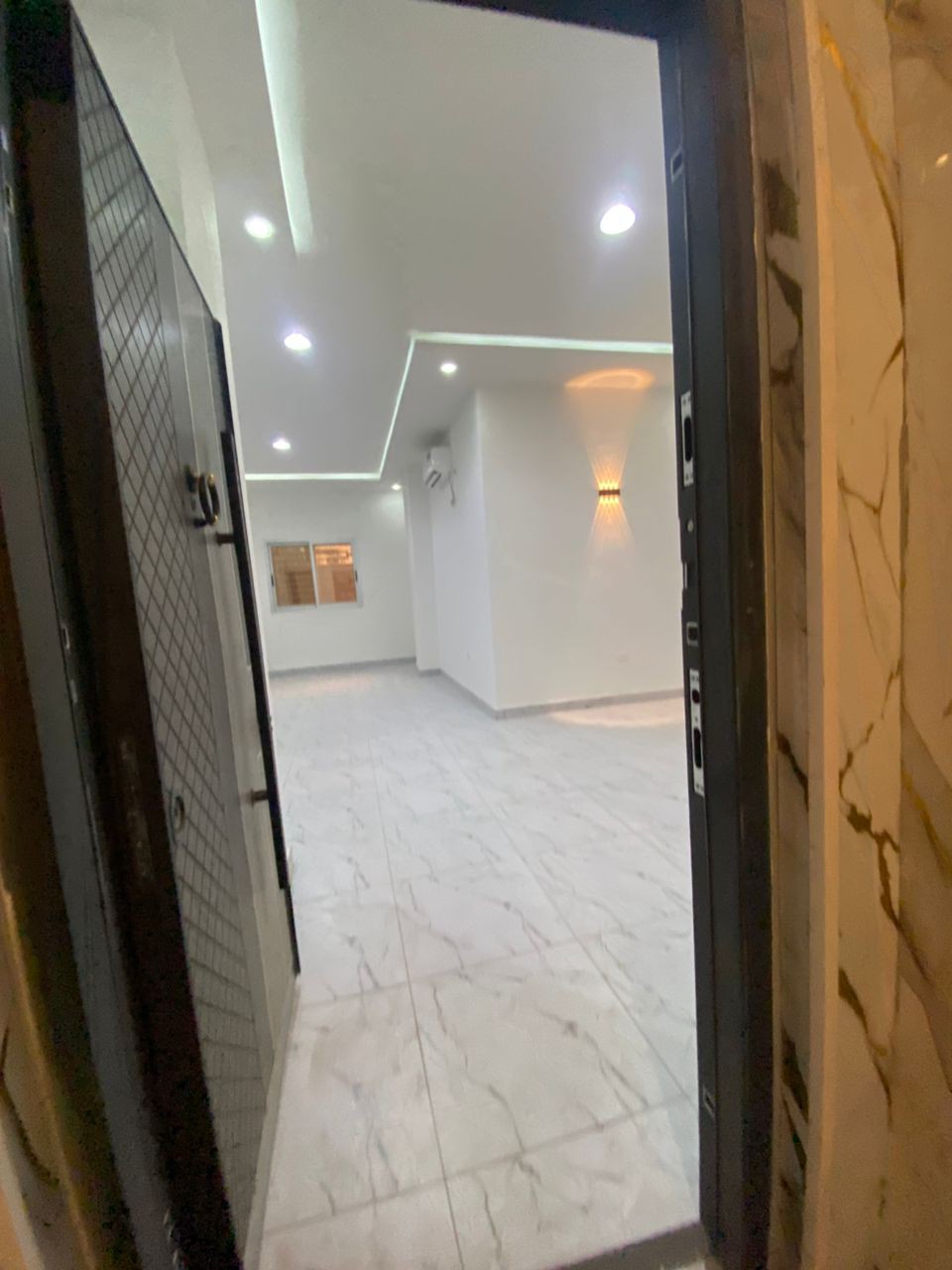 scaled_1000819372 Appartement à Louer – Kintambo, Kinshasa