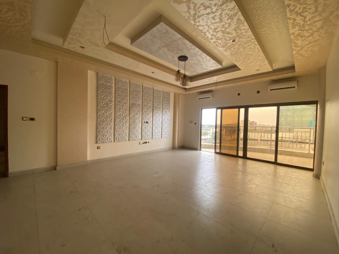 scaled_1000819417 Appartement à Louer – Kintambo, Kinshasa