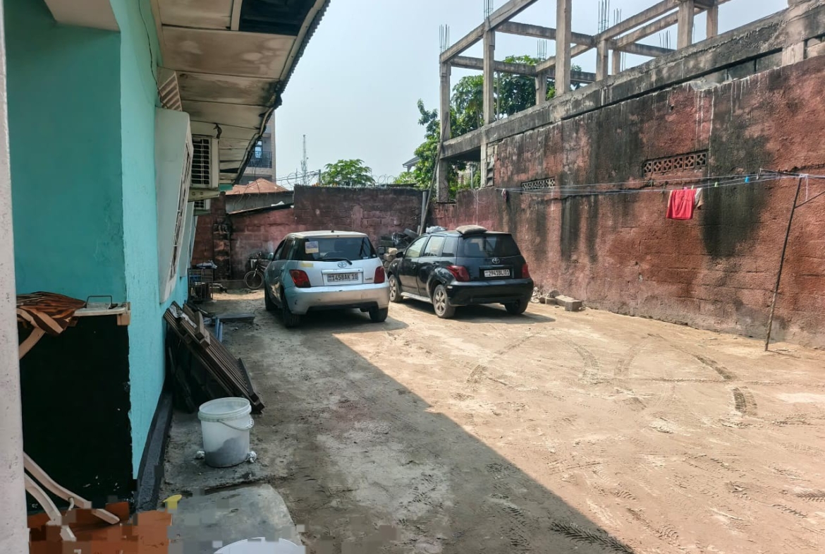 Parcelle-Terrain à Vendre – Lemba, Kinshasa