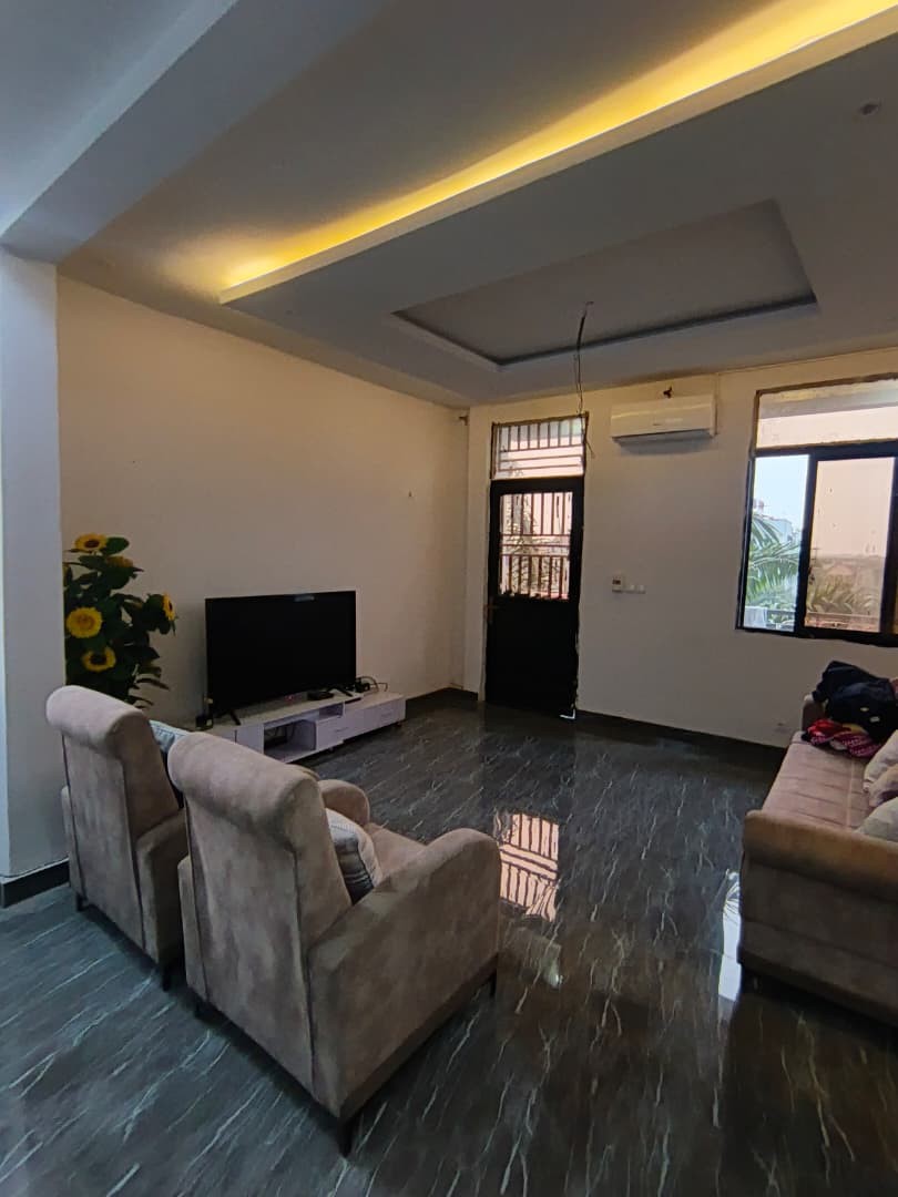 scaled_1000823125 Appartement à Louer – Kintambo, Kinshasa
